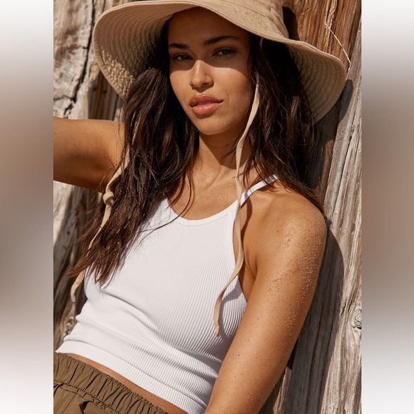 🚫SOLD🚫 NWOT! FP Free People Movement Happiness Runs Long Crop Tank Sz M/L - Picture 2 of 9